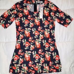 Downeast Conversation Top Tee Dotted Floral Navy Red Half Sleeve Round Neck Sm
